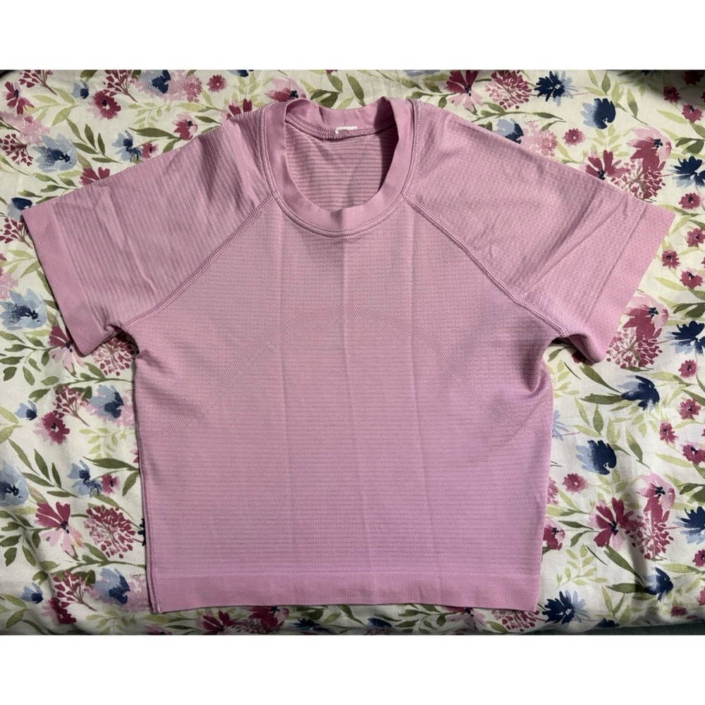Lululemon Swiftly Tech Cropped Short-Sleeve Shirt 2.0
Rose Blush